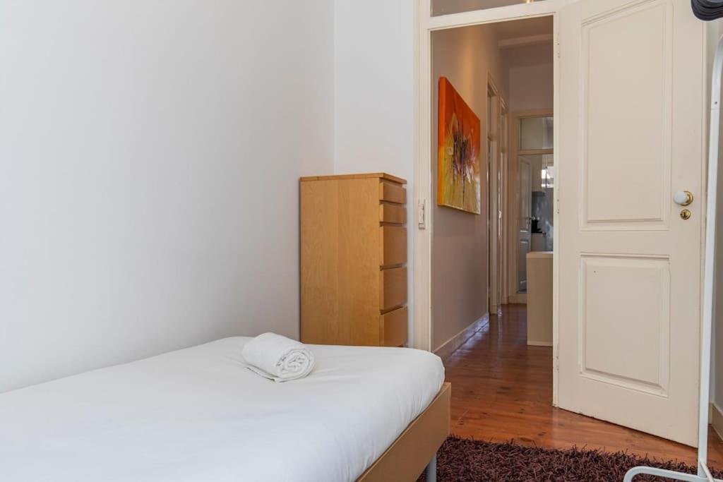Apartment Typical 2bdr Lisbon